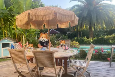 Image de Maison de campagne avec piscine et chevaux