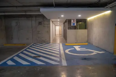 Image de Condo 9, @ San Francisco Tower.