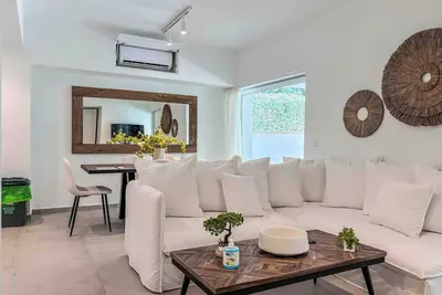 Image de Elegant Flat in the Center of Glyfada