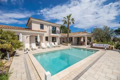 Image de Villa La Fourmilière piscine chauffée plage à pied