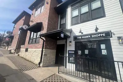 Image de The Birdcage at The Hawk sleeps 10 - 2 bedrooms & 2 1/2 bathrooms.