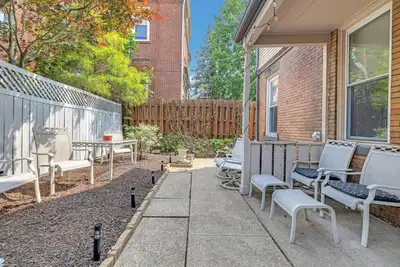 Image de 5bdrm Gem with Arcade - Mt Wash