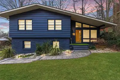 Image de 3br Queen Chateau - Pets & Fenced Yard & Sleeps 9