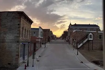 Image de Downtown's Best View at Howdle's Retreat