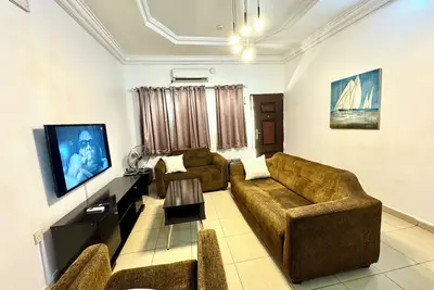Image de 2 Bedroom Flat at Utako Abuja. 24hrs Light, Wifi & Kitchen
