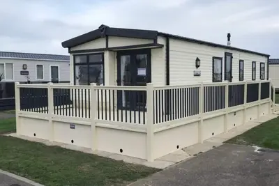 Image de Cosy caravan with decking at Golden Anchor Holiday Park in Skegness ref 25055bm