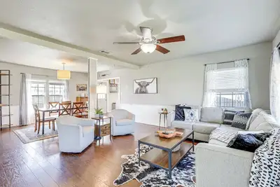 Image de 5 Mi to Belton Lake: Home w/ Large Yard!