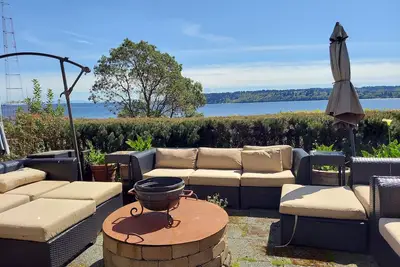 Image de Kvi Beach House Studio! Directly Above Vashon's Favorite Beach!
