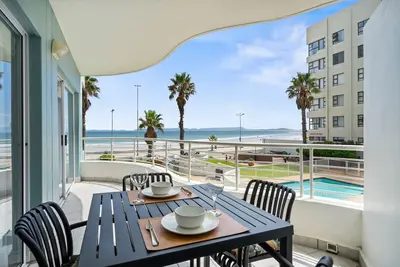 Image de 14 Cap d'Azur - Trois Chambres Appartement, Couchages 6