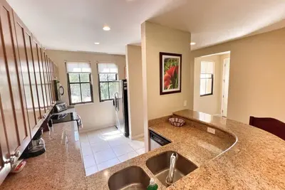 Image de Spacious 3br Condo with Oversized Balcony & Pool Views – Pacifico Community