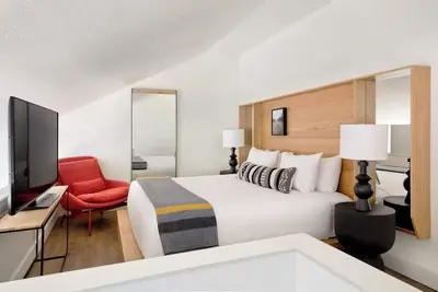 Image de Mountain Vibes & Modern Design at Gravity Haus! Kitchenette, Free Parking