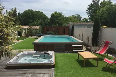 Image de Maison aux portes de Bordeaux proche Bassin Arcachon piscine Spa jardin