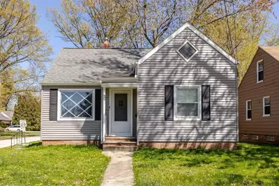 Image de Cozy Euclid Home Near Lakefront