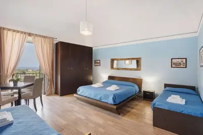Image de Chambre 'Maruzzella' avec terrasse partagée, Wi-Fi et climatisation