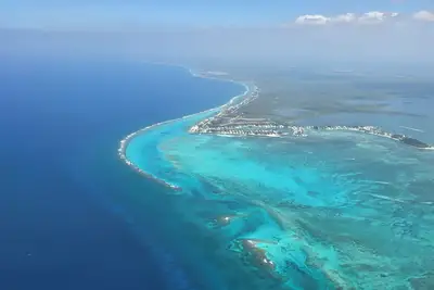 Image de Northern Lights # 9 Spacious 3 Bd/3+ Bath Beachfront on Snorklers Paradise