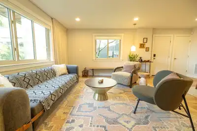 Image de Upper Rockridge Luxury Mid-Century Escape