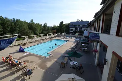 Image de Enjoy a Summer Getaway for Six at Pollard Brook, Close to Loon Mountain!