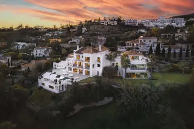 Image de Villa Paraiso Alto | Ultimate Holiday Experience  Pool Gym Cinema Parking Golf