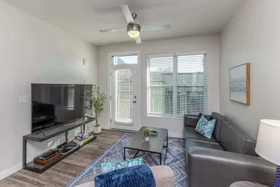 Image de Winter Hideaway Near Riverside Trails & Breweries