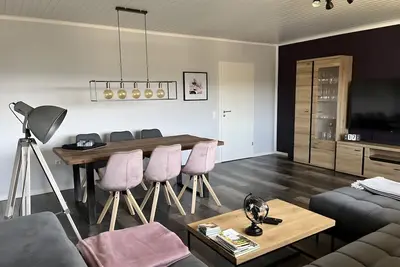 Image de Appartement \"Haus Blumenglück\" avec terrasse privée, jardin partagé et Wi-Fi