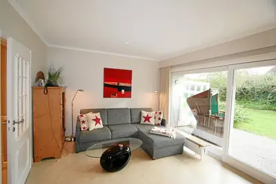 Image de Modern furnished vacation accommodation on the ground floor and basement in Wenningstedt