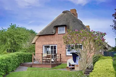 Image de Experience Coastal Charm at Ferienhaus Niels Hus in Dagebüll!