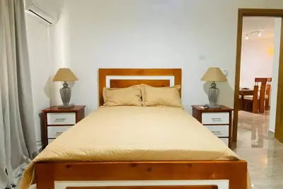 Image de Discover a 2br/2ba hideaway – pool/parking/Tv & quick access