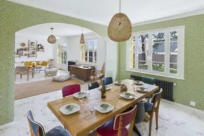 Image de Maison pour 8 - Piscine chauffée - 800m de la plage