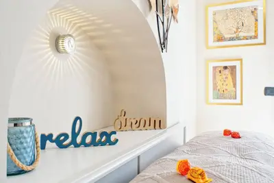 The Cri Cri is a comfortable and well-maintained studio apartment in a central and well-serviced area.