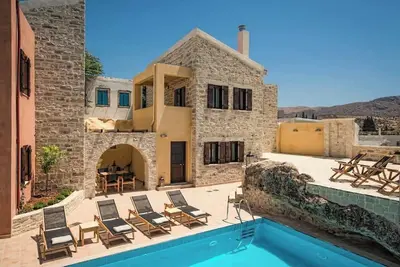 Image de Phaistos Villas - Villa Kastalia Poolside Retreat