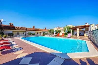 Image de Appartement de vacances Rovinjsko Selo pour 1 - 4 personnes avec 2 chambres à coucher - Appartement