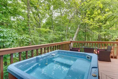Image de Romantic 1bd Retreat w/ Hot Tub! Pool + Fireplace