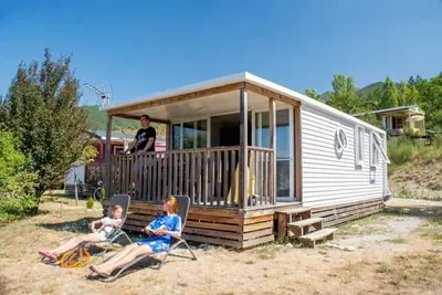 Image de Camping 4 étoiles - Piscine  - ccbacgd