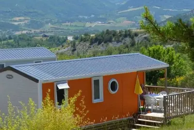 Image de Camping 4 étoiles - Piscine  - ccbacgg