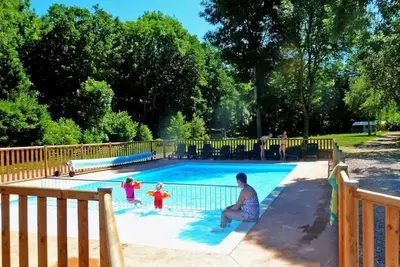 Image de Chalet 3 étoiles - Piscine  - ccbahab