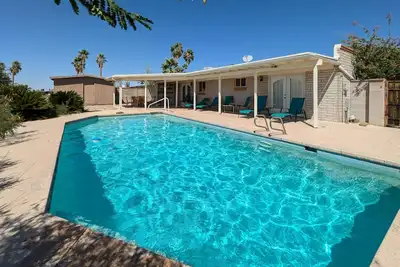 Image de Spacious home w/ private pool & optional pool heat, large yard