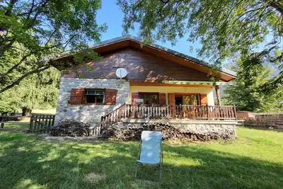 Image de Beau chalet pour 4 personnes avec jardin arboré  à 5 mn des commerces