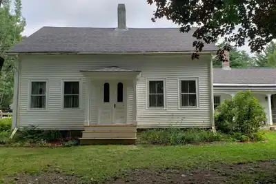 Image de Charming 3-bedroom farmhouse in pleasant Milbridge with WiFi on 22 acres