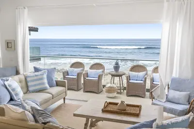 Image de Popular New Beach House on Sand, Private Fire Ring