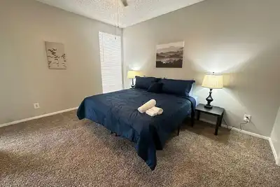 Image de Experience the Best of Houston's |Bay Area Living!