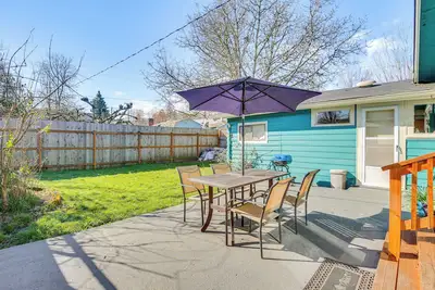 Image de < 1 Mi to University of Oregon: Eugene Home