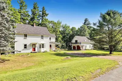 Image de Entire Rustic Farmhouse minutes from Jay Peak