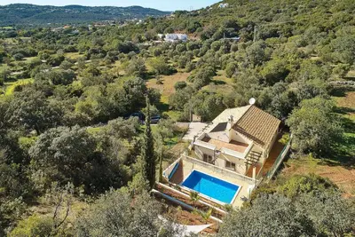 Image de Country Villa, Modern Interiors, A/C, Private Pool & Sunny Terraces - 2km to São Brás de Alportel!