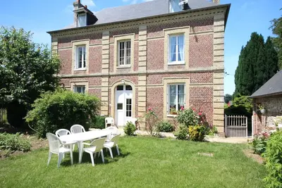 Image de Le Château - St Pierre Benouville