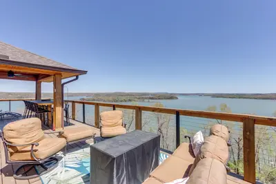 Image de The Best Views on Beaver Lake! Home w/ Deck & Bbq