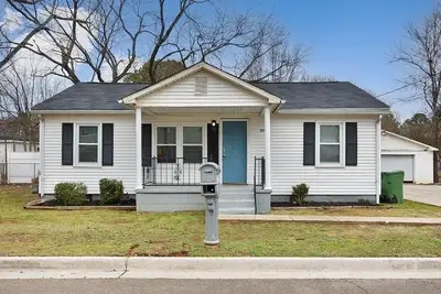 Image de 2 Bedroom Bungalow with Office