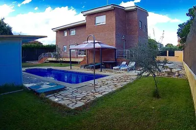 Image de Maison de vacances 'Villa Pilara - Brunete' avec piscine privée, Wi-Fi et climatisation