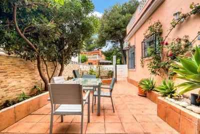 Image de Villa 'Mariló' située à Dénia et proche de la plage