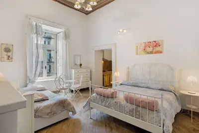 Image de Appartement 'Romantico Vicino Al Duomo' avec Wi-Fi et climatisation