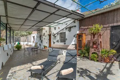 Image de Vacances 'La Morisca' avec vue sur les montagnes, piscine privée et Wi-Fi